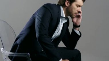 Sefil genç işadamı, iş kavramı