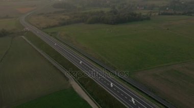 Bir otoyolda havadan görüntüleri