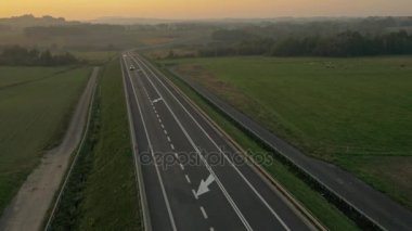 Bir otoyolda havadan görüntüleri