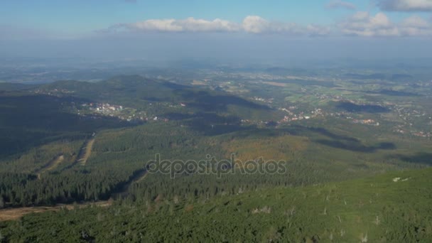 Letecký pohled na letní krajina — Stock video