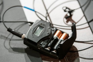 Kablosuz Mikrofon vericisi