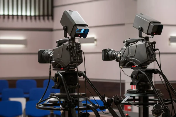Två professionella Tv-kamera Stockbild