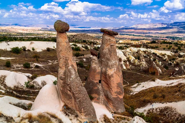 Pohled Slavné Písečné Twin Fairy Komíny Urgup Cappadocia Oblasti Turecko — Stock fotografie