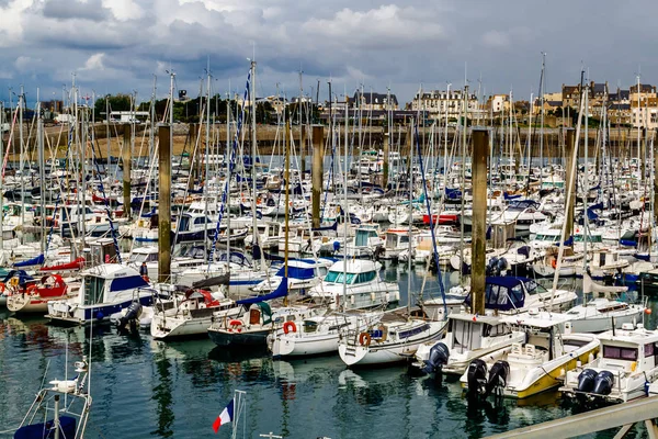 Saint Malo Brittany France May 2018 Yachts Low Tide Yacht — Stock Photo, Image