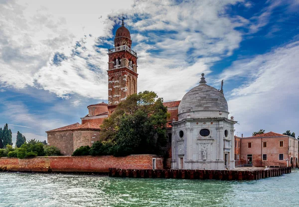 Католическая Церковь Сан Микеле Изоле Chiesa San Michele Изоле Вениче — стоковое фото