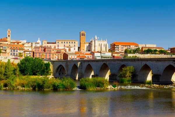 Visualizza Vecchio Ponte Pietra Del Fiume Douro Città Vecchia Tordesillas — Foto Stock