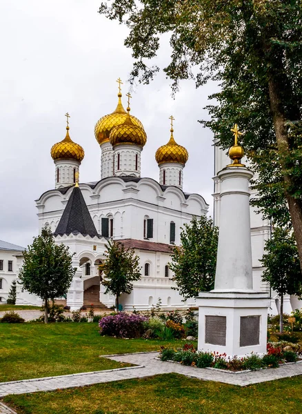 Holy Trinity Cathedral Ipatiev Monastery Kostroma Golden Ring Russia — Stock Photo, Image