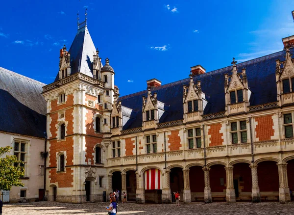 Zamek Royal Blois Wewnętrzna Fasada Skrzydła Ludwika Xii Ten Stary — Zdjęcie stockowe