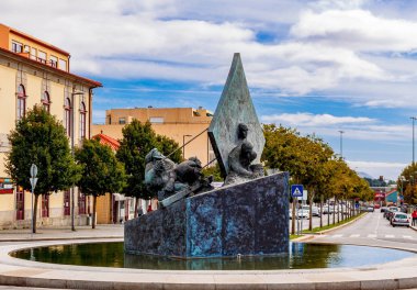 Viana do Castelo / Portekiz - 4 Ekim 2016: Balıkçıların zaferi veya Balıkçılık Anıtı Anıtı.