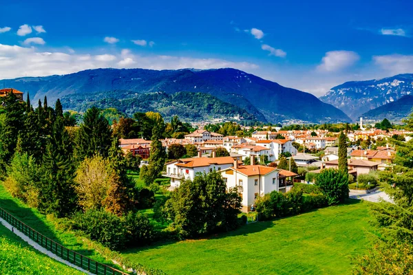 Vista Panorámica Ciudad Bassano Del Grappa Los Alpes Vicenza Italia — Foto de Stock
