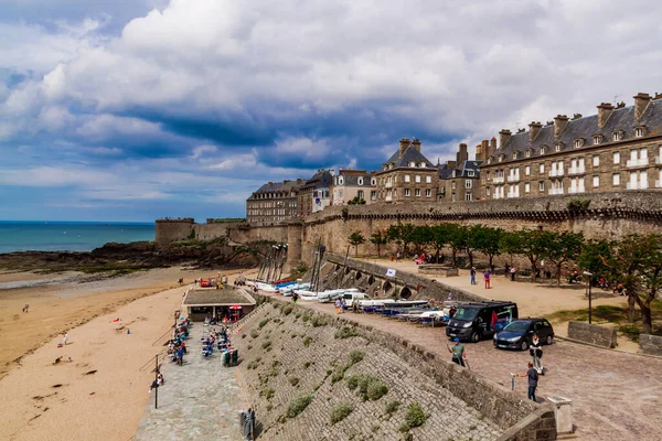 Saint Malo Bretagne Frankrijk Mei 2018 Dijk Met Oude Huizen — Stockfoto