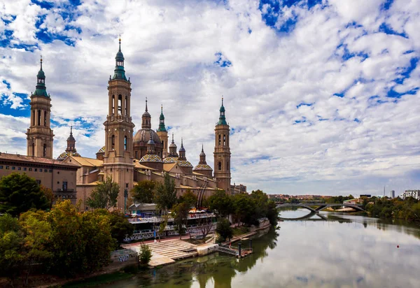 Baslica Nuestra Seora Del Pilar Ebro River City Zaragoza Saragossa — стокове фото