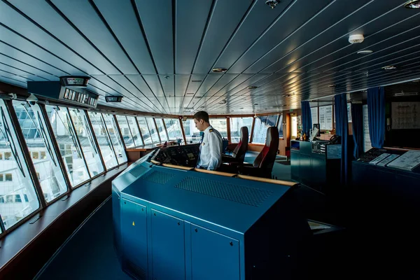 Estocolmo Suecia Abril 2013 Puente Navegación Control Buques Capitán Transbordador —  Fotos de Stock