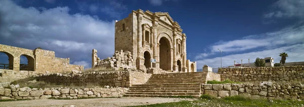 Древний Джераш. Руины греко-римского города Гера в Иордании — стоковое фото