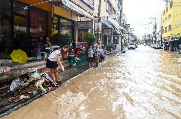 シラチャー, チョンブリ、タイで大雨の後洪水します。 — ストック写真