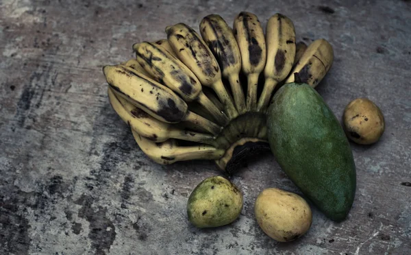 Frutta tropicale natura morta — Foto Stock