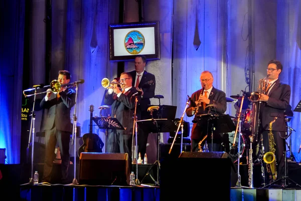 Dutch Swing College Band interprète dans "Jazz en mémoire à Bangsaen " — Photo