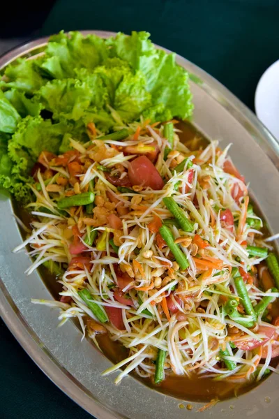 Ensalada de papaya, comida tailandesa — Foto de Stock