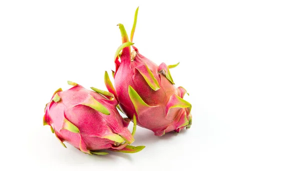 Dragon fruit geïsoleerd — Stockfoto