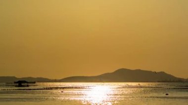 4 k zaman atlamalı Si Chang Adası, Chonburi, Tayland, Thailand, gün batımı gökyüzünün 