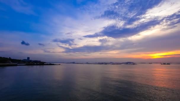 4 k Time lapse Niebo Zachód słońca na morzu — Wideo stockowe