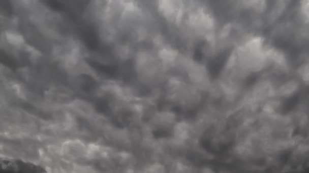 4K Tempo de movimento das nuvens de chuva — Vídeo de Stock