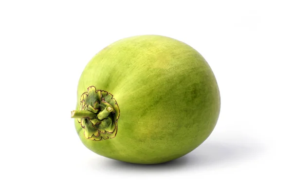 Красивый зеленый кокос изолирован — стоковое фото