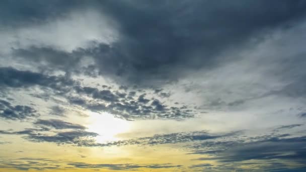 4K Time lapse of Clouds movement at sunset sky — Stock Video