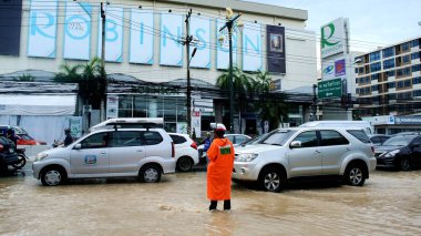 Sriracha city adlı rainning sonra sel
