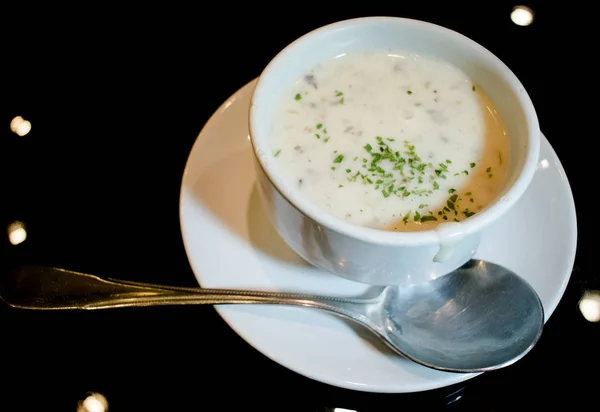 Sopa agradável com vista de alto ângulo — Fotografia de Stock