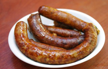 Kuzey Tayland baharatlı sucuk, Sai Aua 