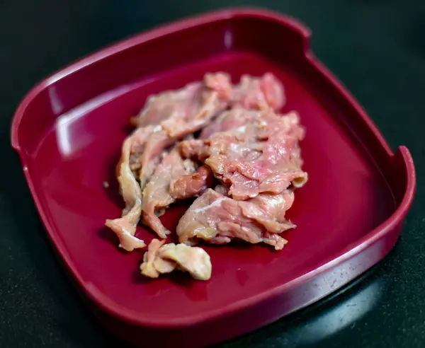 Bandeja de lata de porco vermelho — Fotografia de Stock