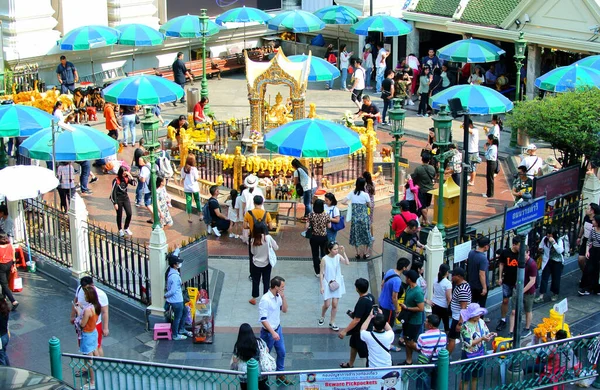 Bangkok Thajsko Března Svatyně Erawan Března2019 Turisté Zaslouží Zásluhy Erawan — Stock fotografie