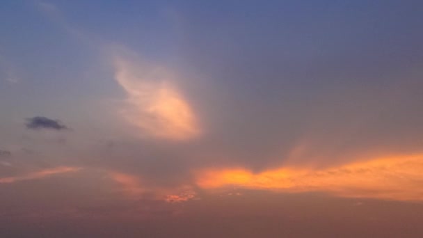 Ładna Formacja Chmur Efektem Światła Zachodu Słońca Niebie Czas Upływa — Wideo stockowe
