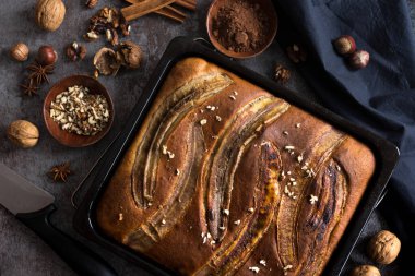 Arka planda muzlu turta.,