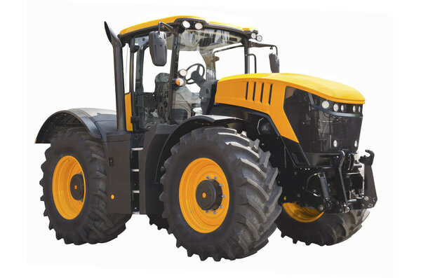 Сельскохозяйственный трактор изолирован на белом фоне
