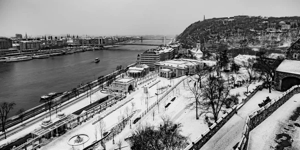 Budapest city covered by snow — Stock Photo, Image