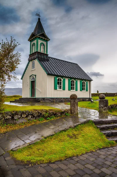 Eglise dans le parc national de Thingvellir en Islande — Photo