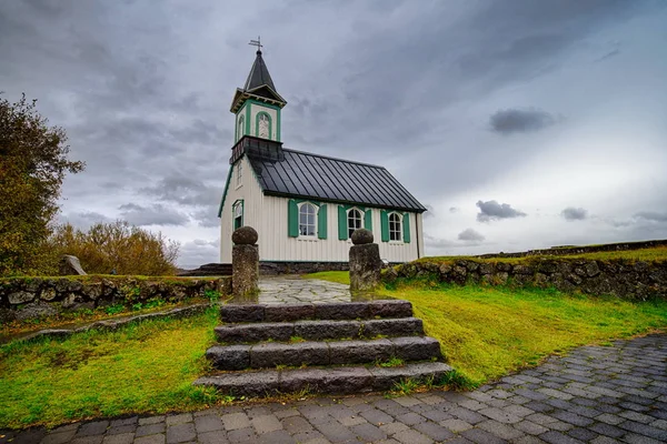 Eglise dans le parc national de Thingvellir en Islande — Photo
