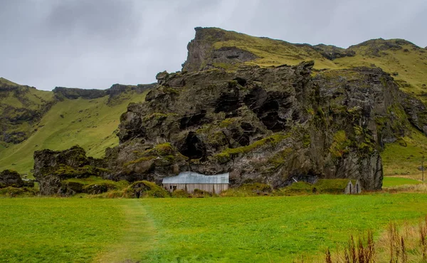 İzlanda'daki taş Barni yerleşik — Stok fotoğraf