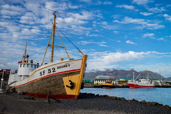 Altes Fischerboot in Island — Stockfoto