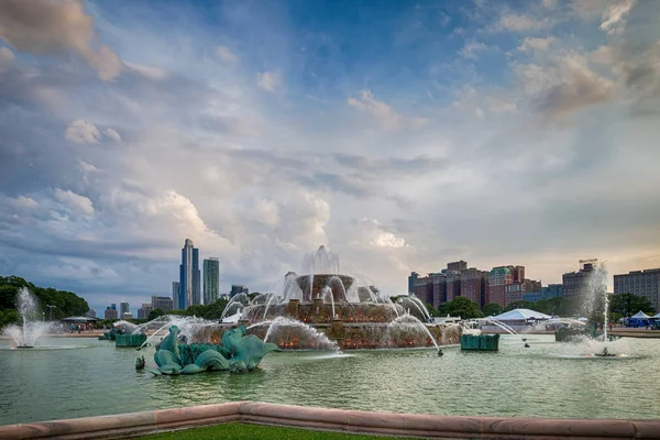Buckingham fountain i grant park, chicago, usa. — Stockfoto