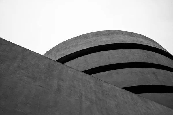 NEW YORK CITY - 14 JULY 2017: The Guggenheim Museum on Museum Mi — Stock Photo, Image