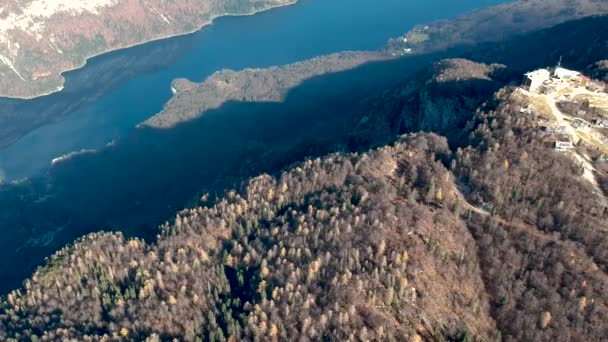 Bohinjského jezera v regionu Julské Alpy, Triglav National Park ve Slovinsku — Stock video