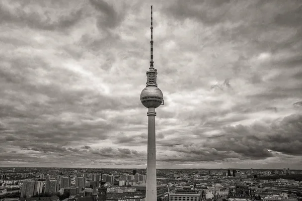 Torre de televisión en Berlín, Alemania — Foto de Stock