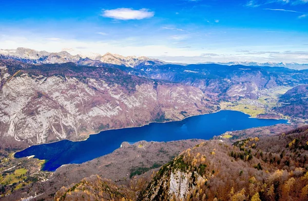 Λίμνη Bohinj στο εθνικό πάρκο triglav — Φωτογραφία Αρχείου