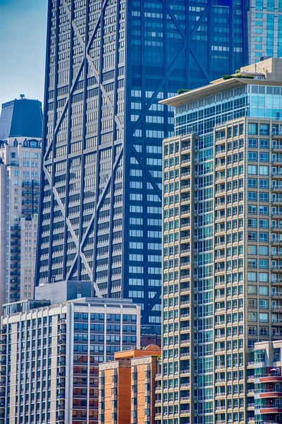 Edificios de oficinas altas —  Fotos de Stock