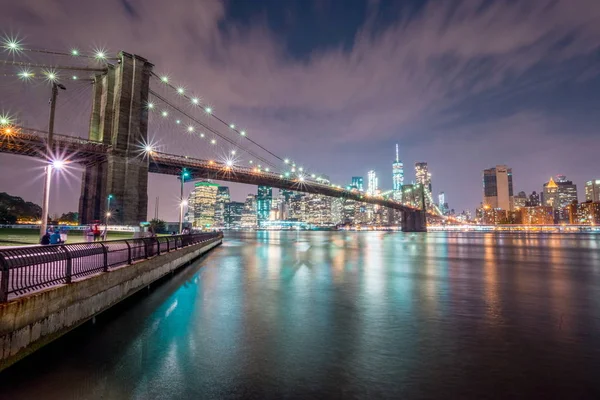 Puente de Brooklyn en la ciudad de Nueva York — Foto de Stock