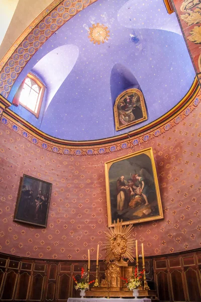 Interior Antigua Iglesia Gordes Provenza Francia — Foto de Stock