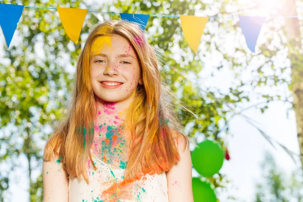女の子は色のホーリー祭 — ストック写真
